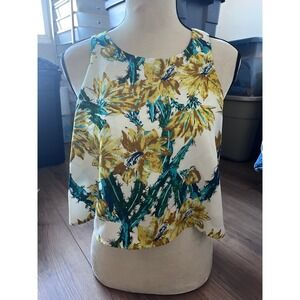 Women's Crop Tank Top Size Large‎